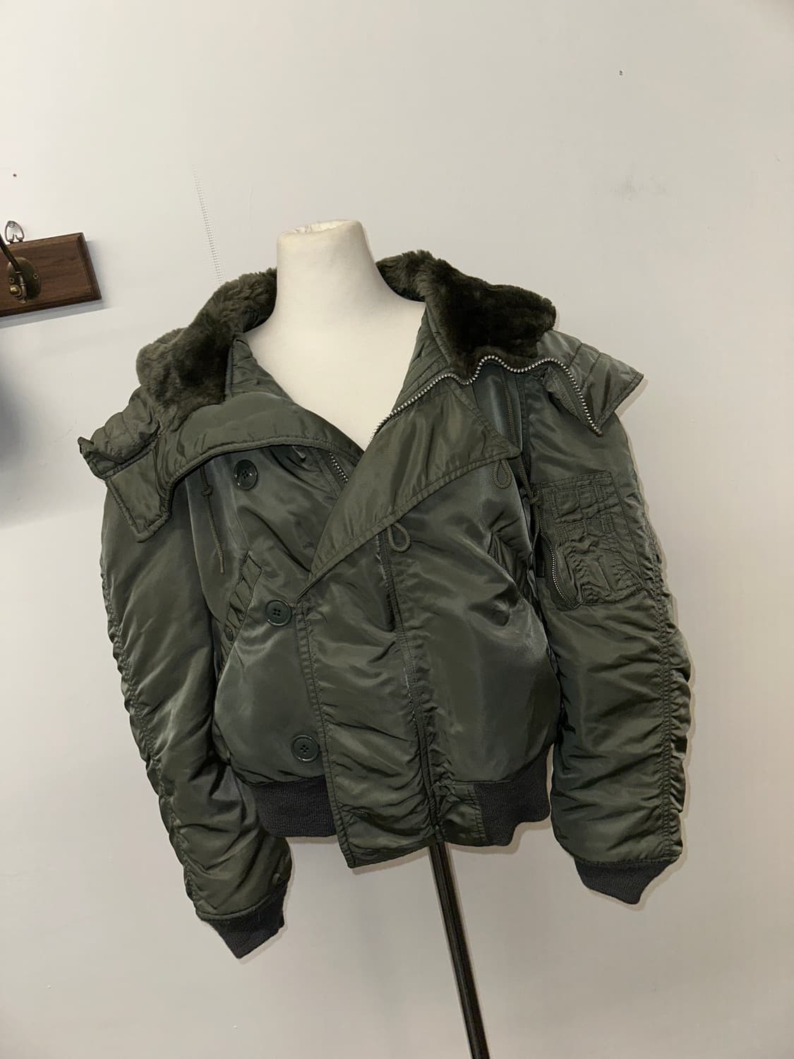 Zipper hood ma-1 알파인더스트리 카키 상품이미지7