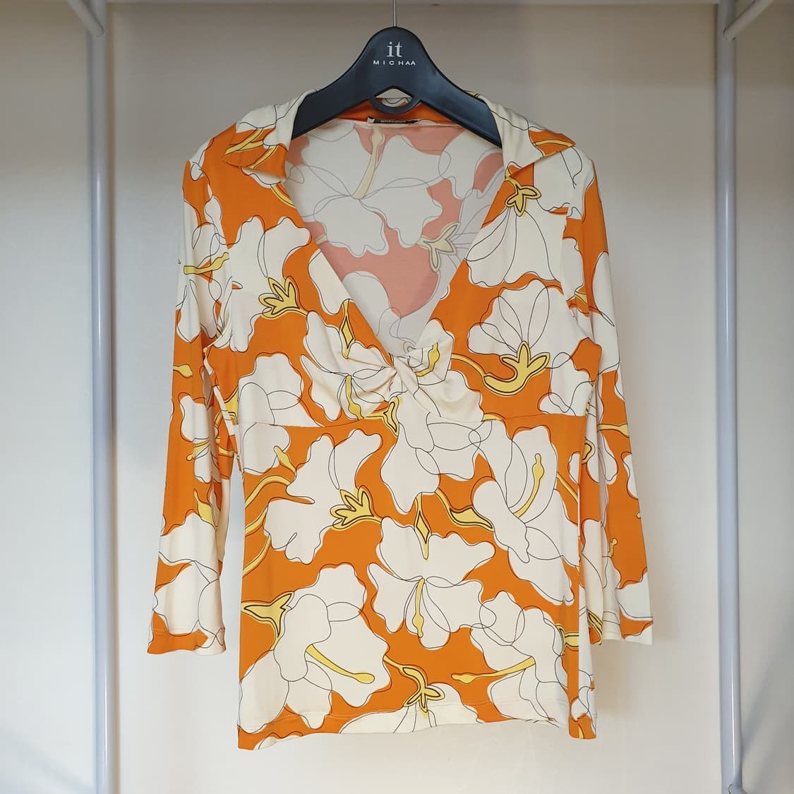 모스키노 칩앤시크 오렌지 플라워패턴 꼬임넥 비스코스 저지 탑 상품이미지3