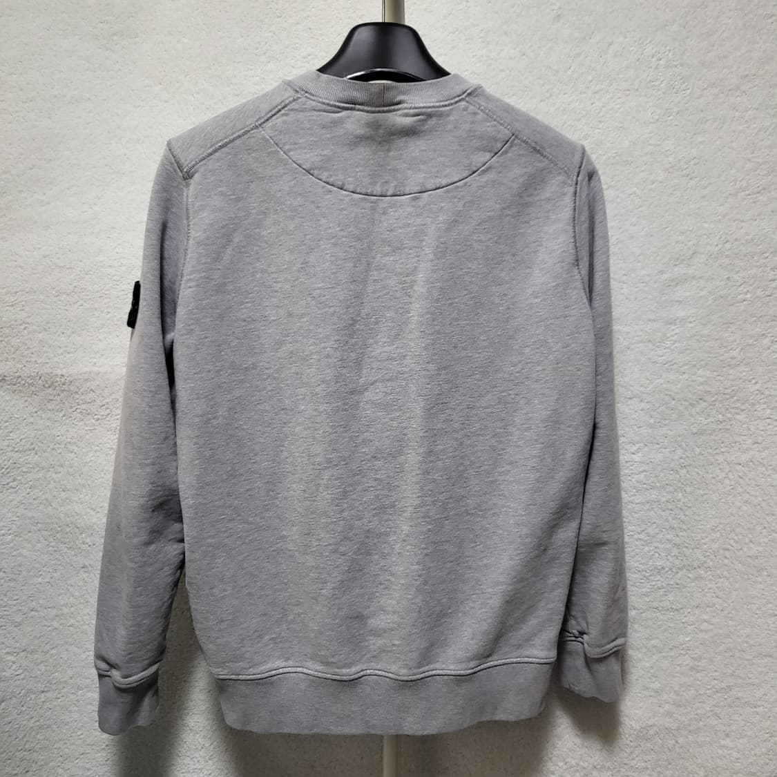 [정품] L / 22FW 스톤아일랜드 맨투맨  상품이미지2