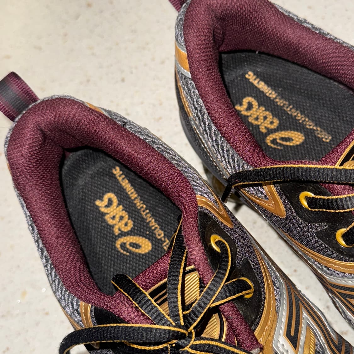 아식스 Asics 젤 퀀텀 키네틱 카본퓨어 골드 290 상품이미지4