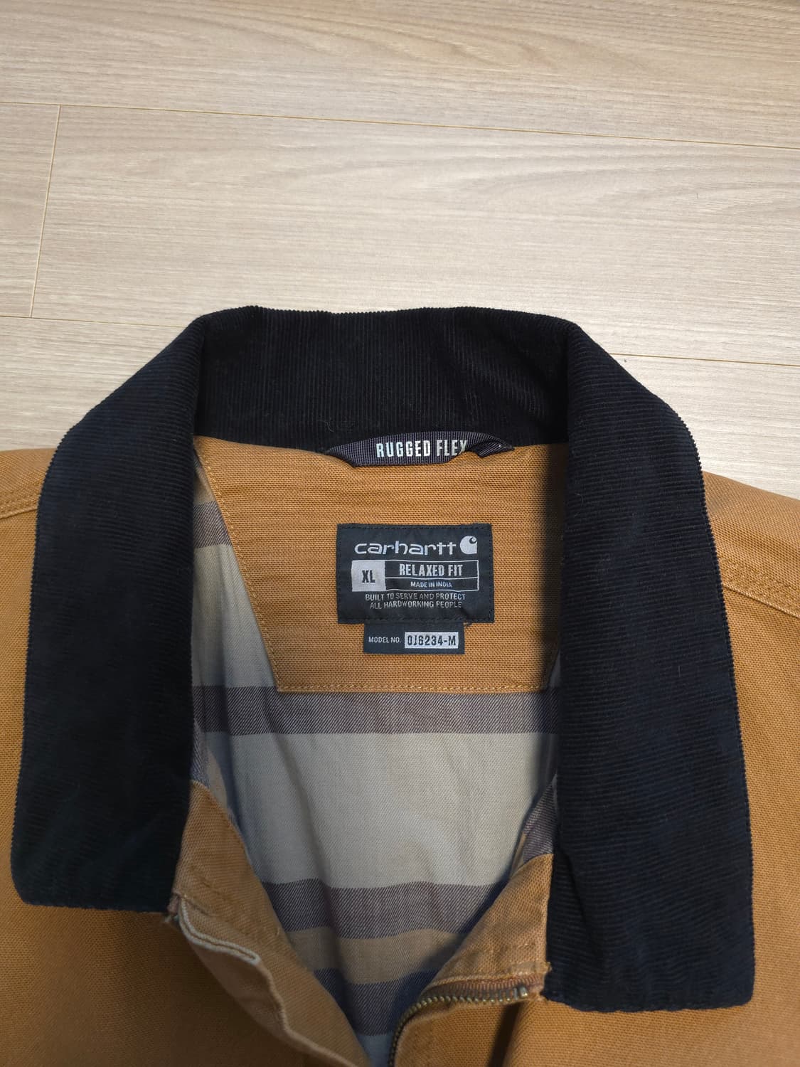 칼하트 디트로이트 자켓 팝니다 상품이미지2