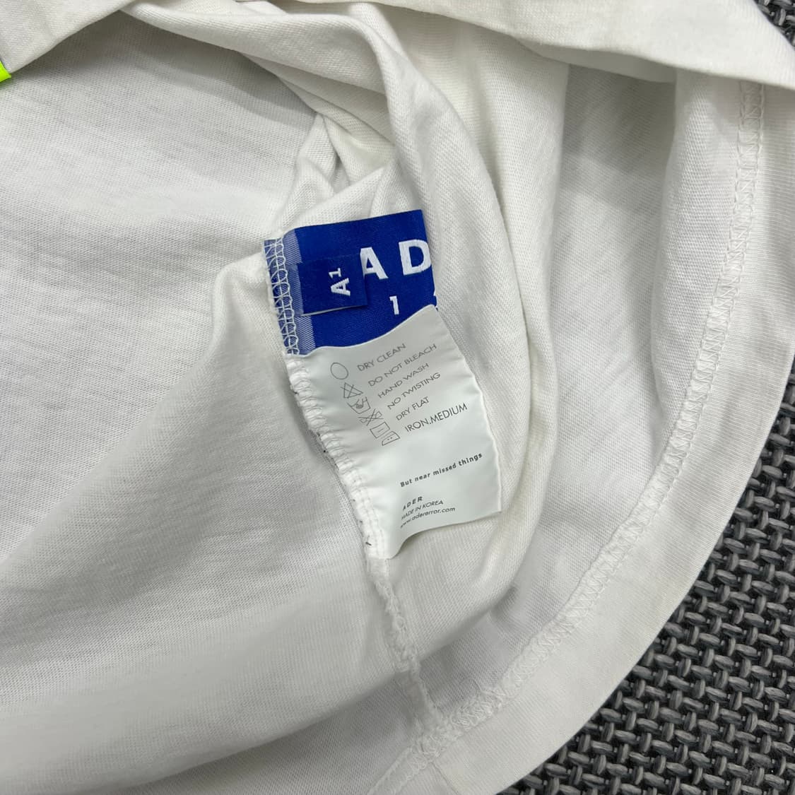 아더에러 메종키츠네 화이트 반팔 상품이미지5
