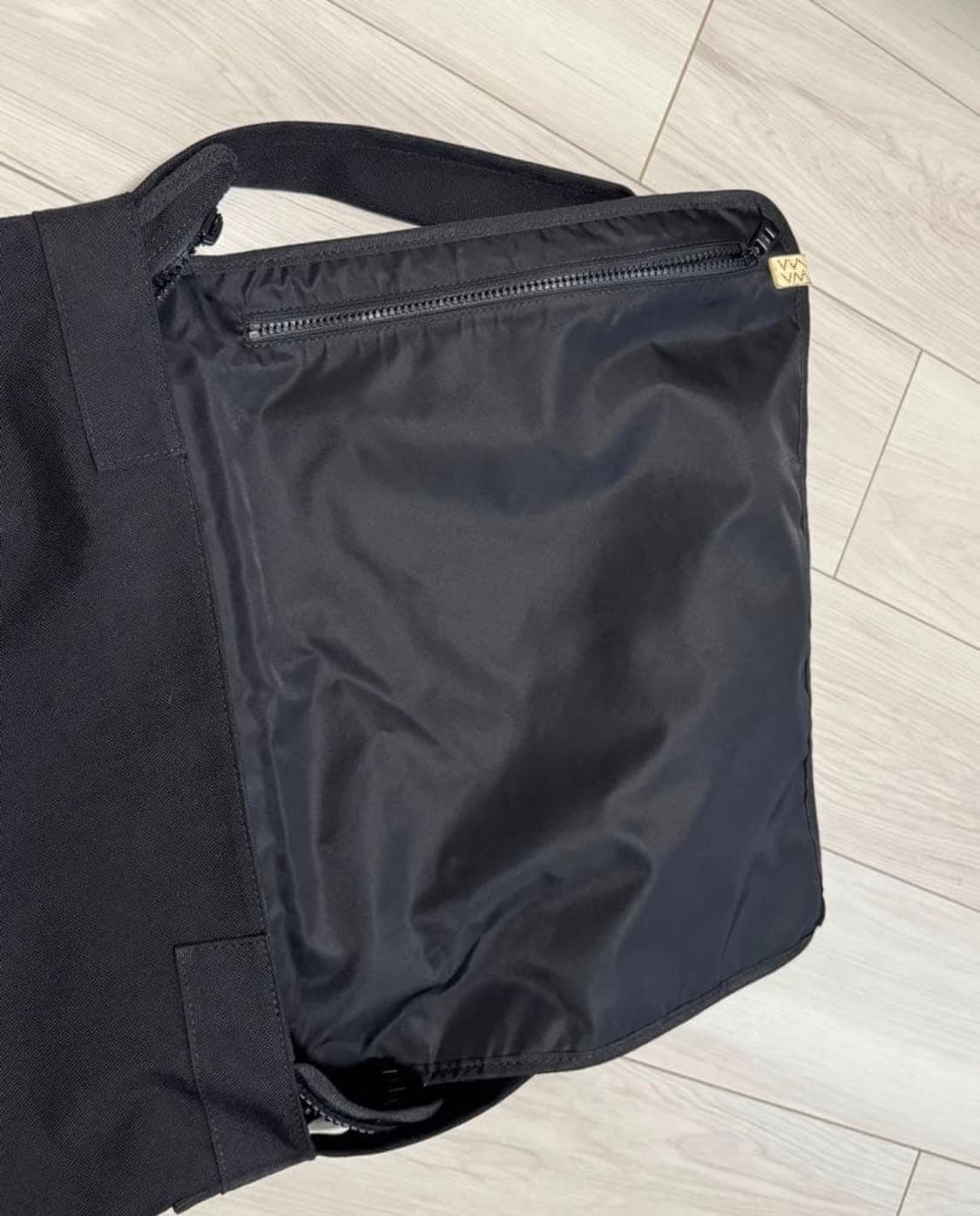 비즈빔 사첼백 상품이미지4