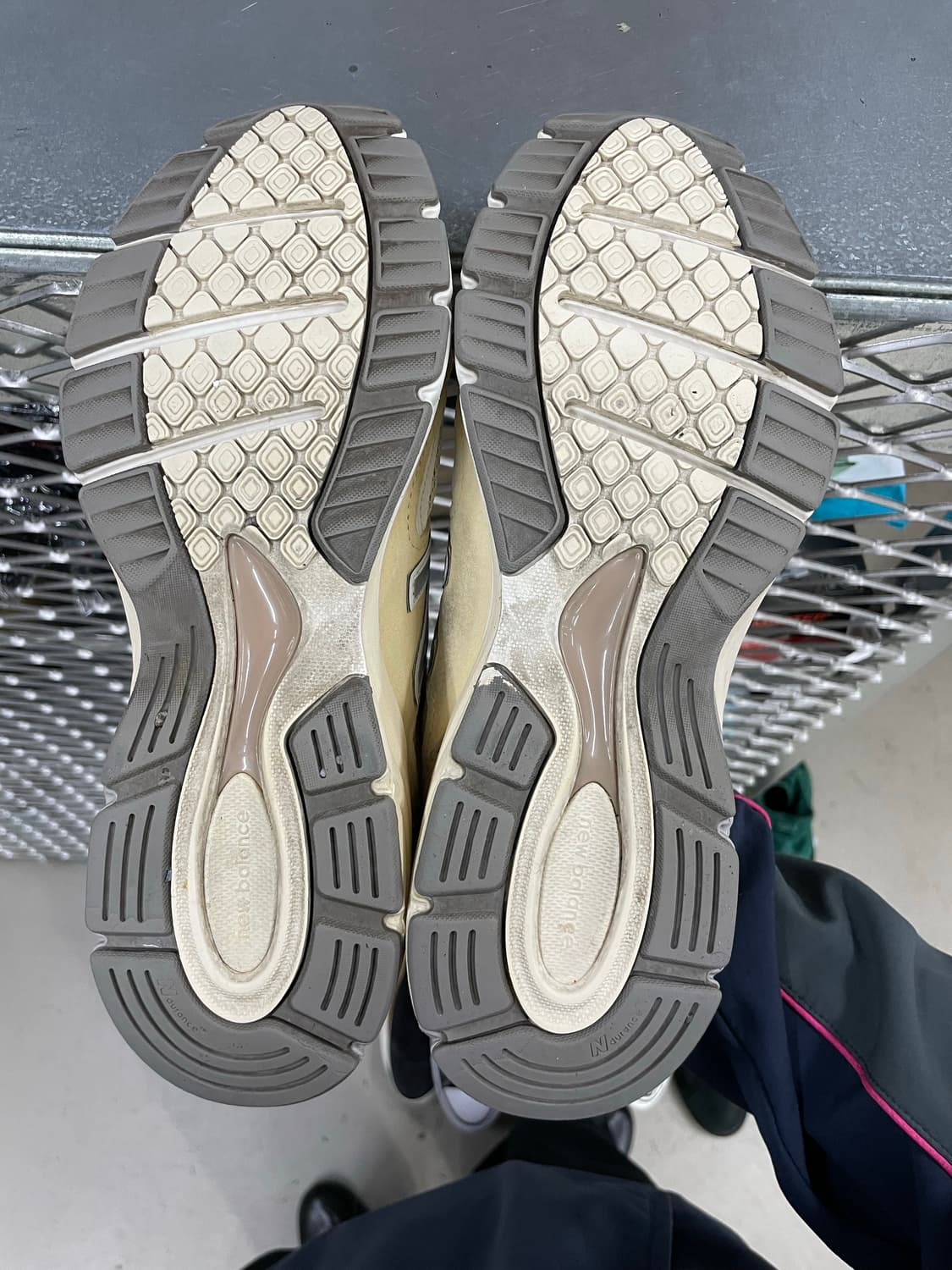 뉴발란스 990v4 베이지 270  상품이미지6