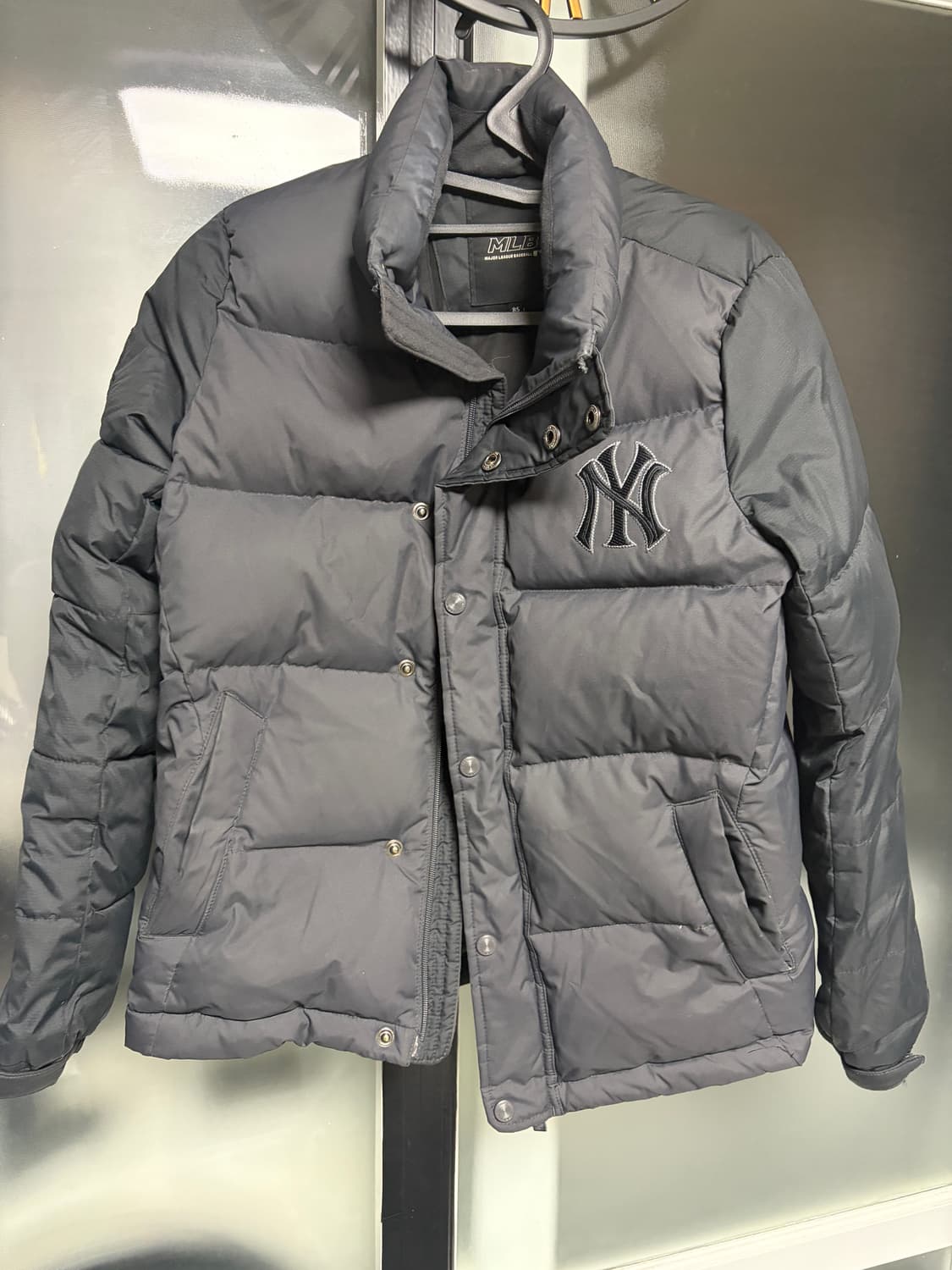 MLB 뉴욕 양키스 패딩 판매합니다 상품이미지1