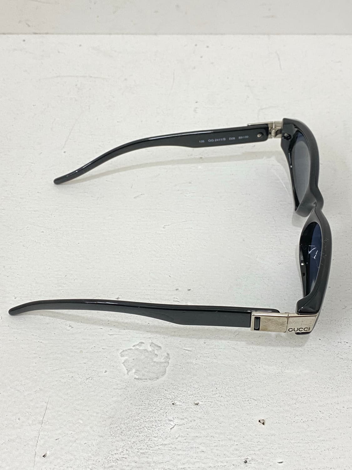 Gucci gg2411/s 블랙 선글라스 상품이미지2