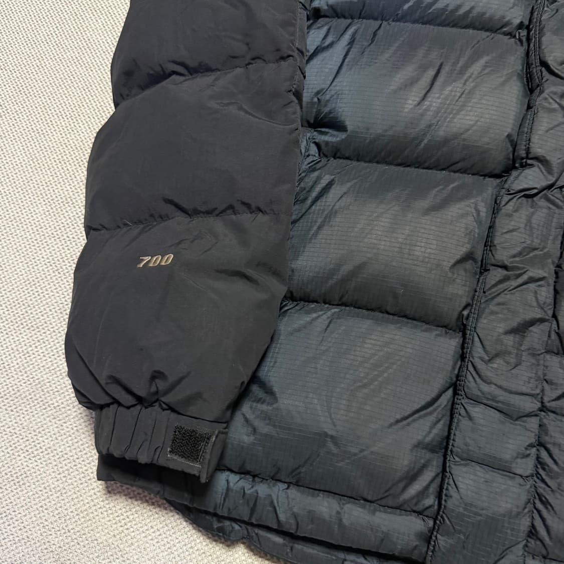 노스페이스 써밋시리즈 700 윈드스토퍼 패딩 상품이미지2