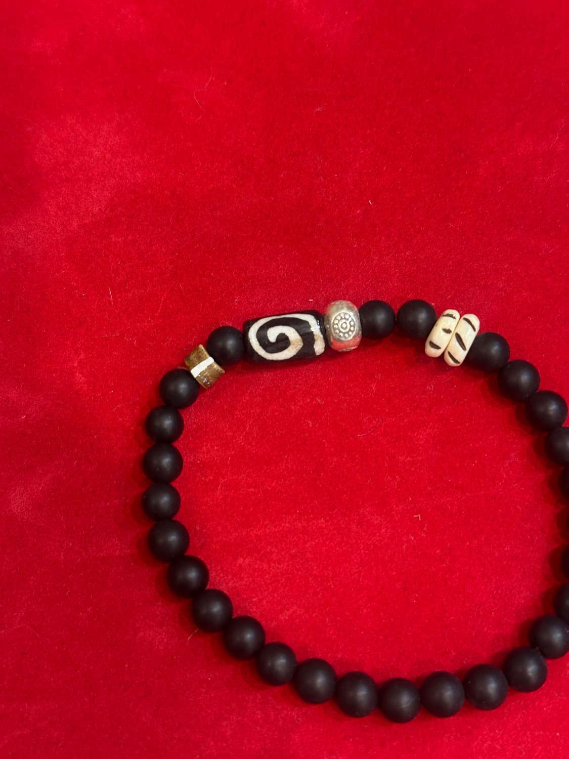 Musta Black Spiral Totem Bracelet 상품이미지1