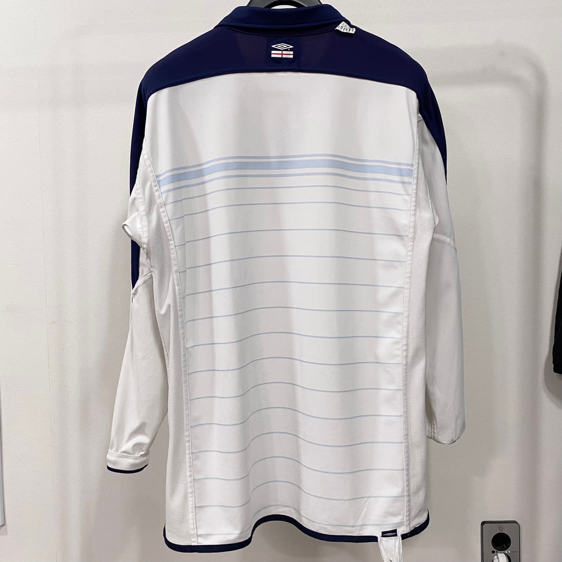 엄브로 03-05 잉글랜드 긴팔 리버시블 유니폼 상품이미지4