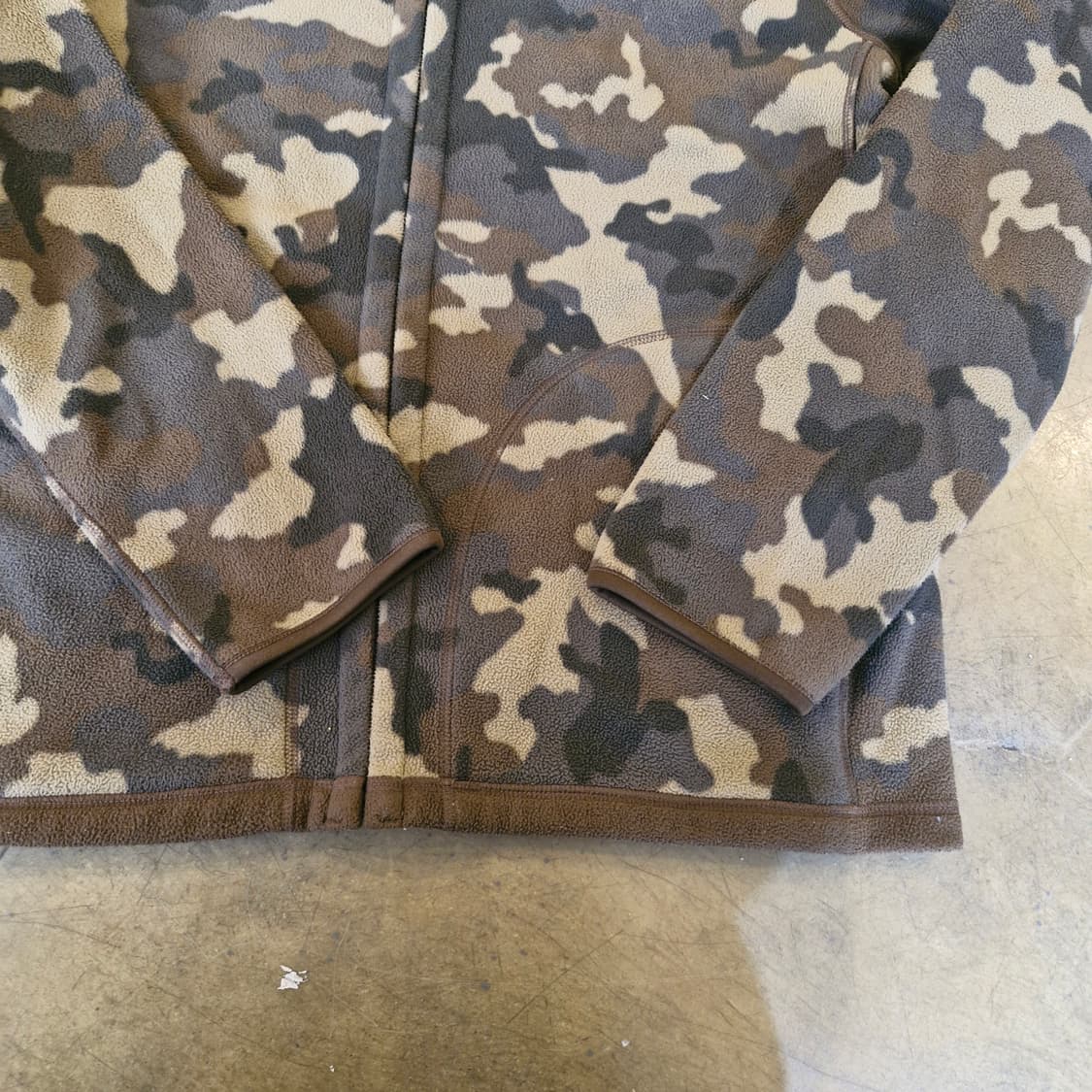 일본판 유니클로 카모 양면 플리스 집업 XL 상품이미지2