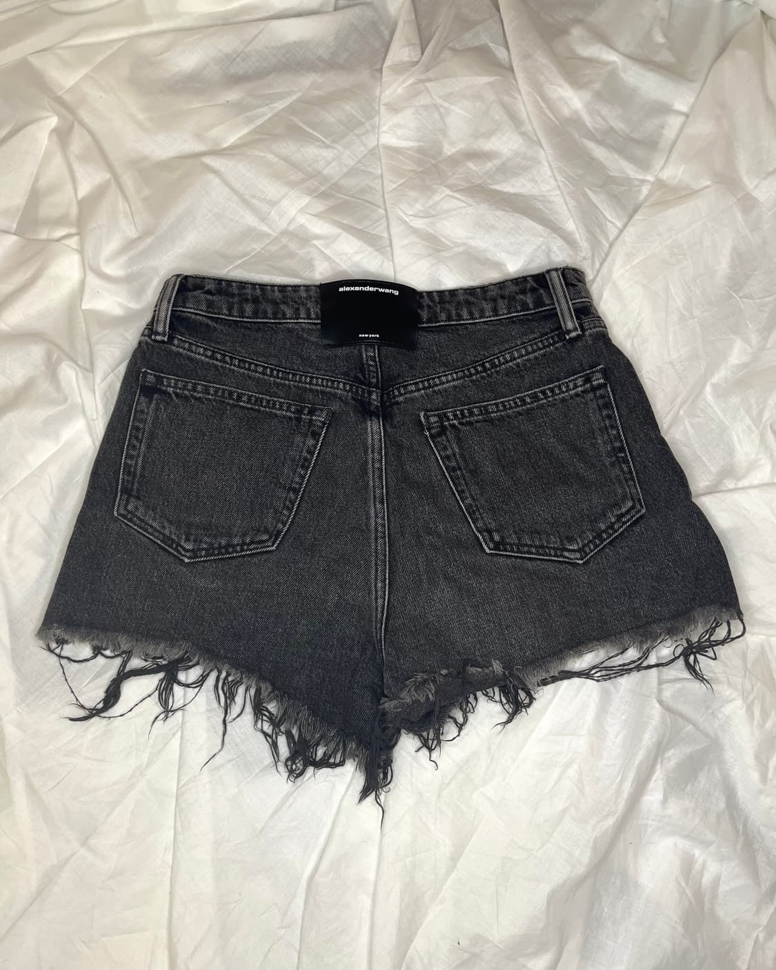 알렉산더왕 바이트 하이라이즈 데님 쇼츠 상품이미지2