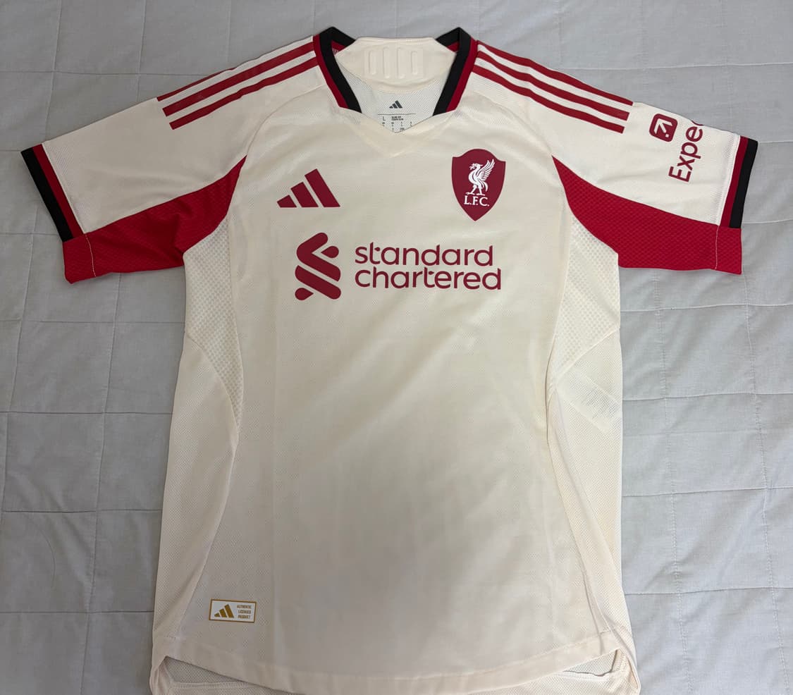 25/26 리버풀 어웨이 어센틱 유니폼 상품이미지1