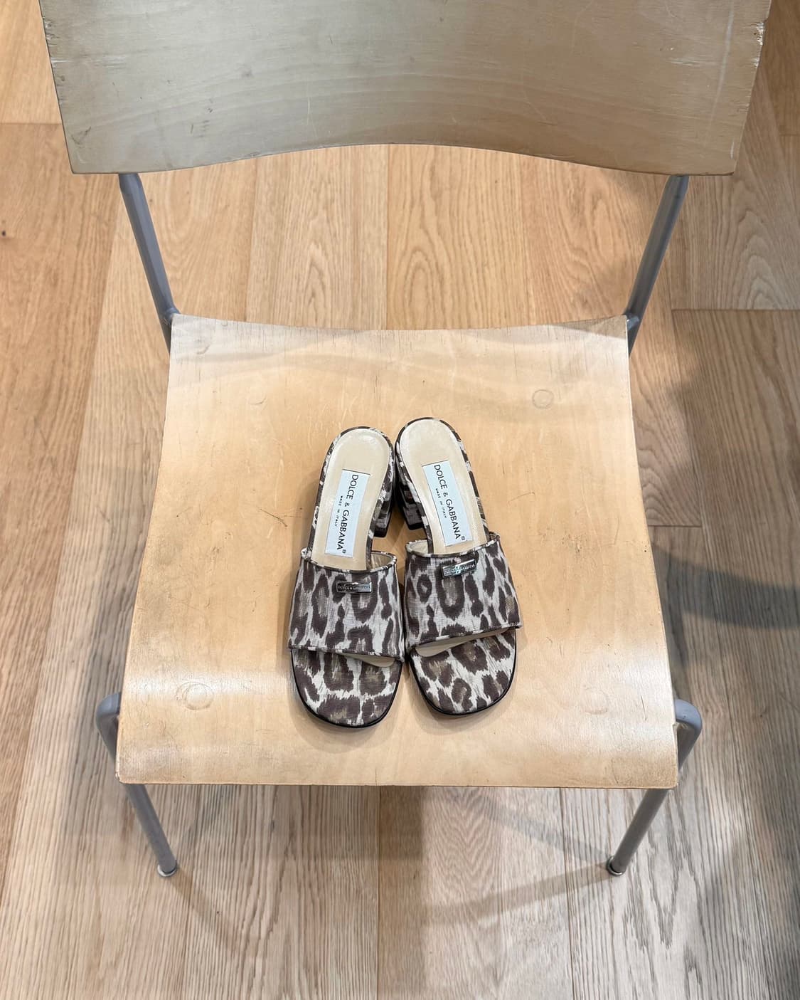 돌체앤가바나 레오파드 패브릭 샌들  상품이미지2