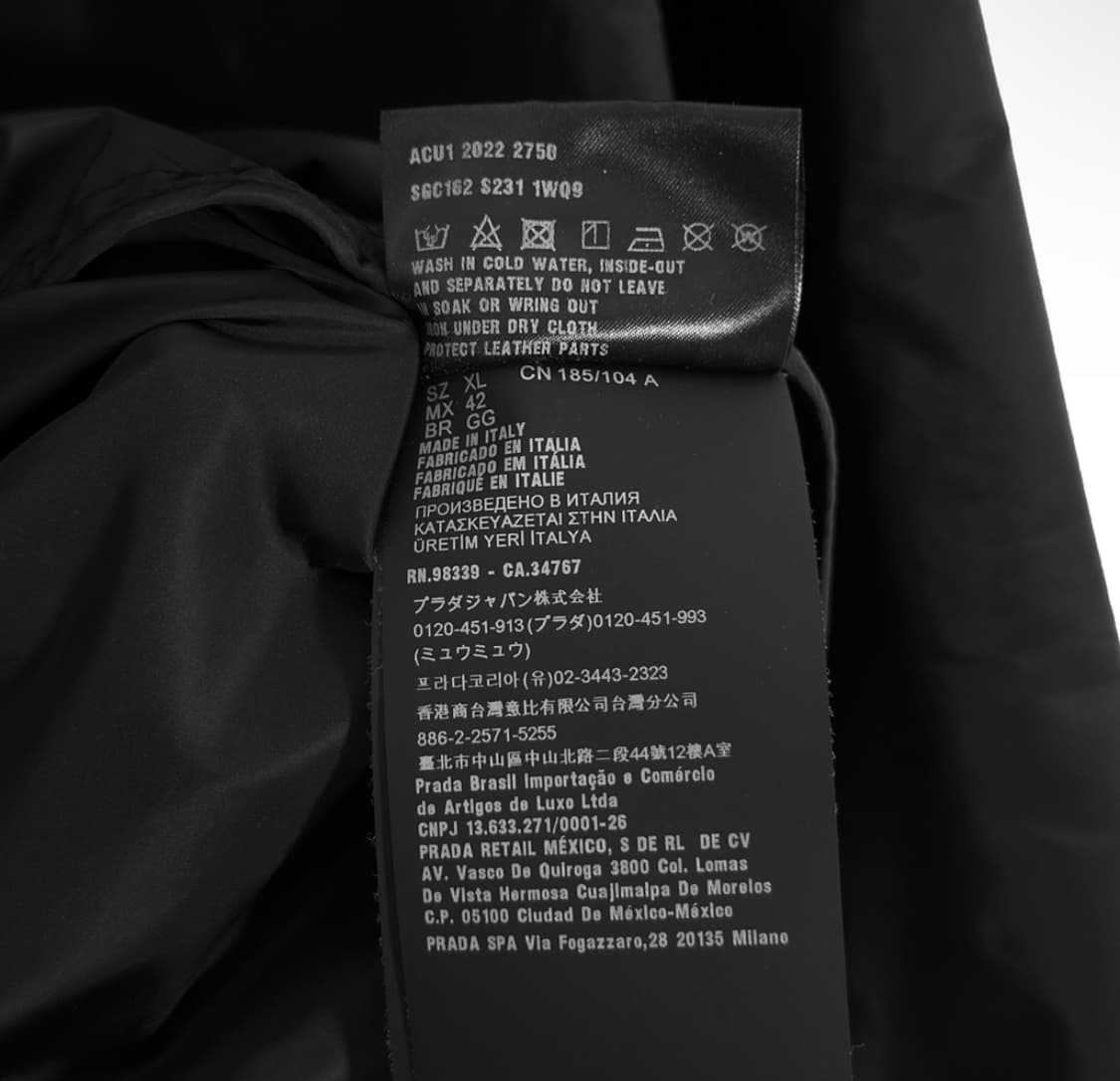 [XL] 프라다 남성 삼각로고 리나일론 반집업 하프 아노락 자켓 블랙 상품이미지10