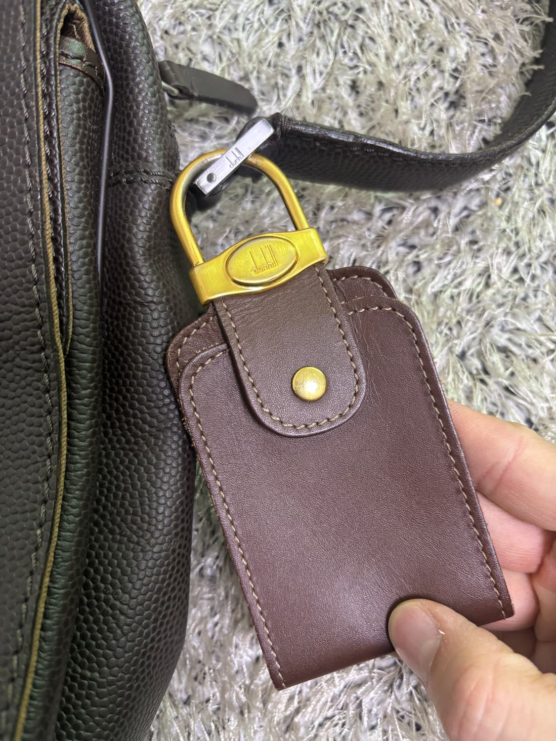 영국 브랜드 DUNHILL 가죽 컨버스 크로스백 상품이미지3