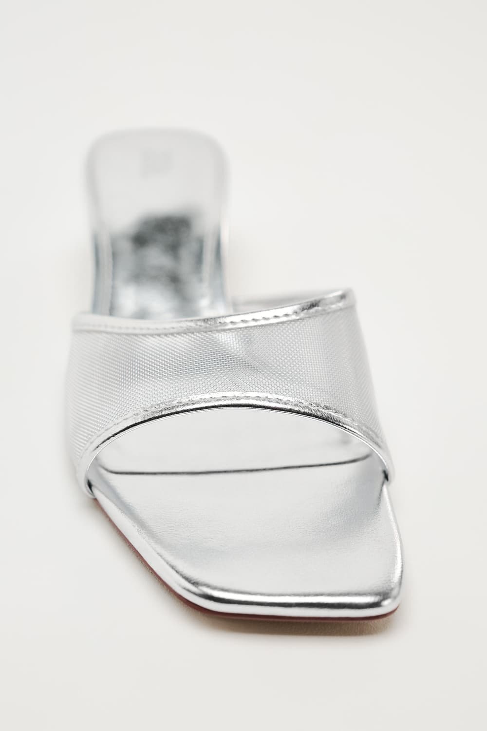 자라 METALLIC MESH HEELED MULES 뮬 상품이미지3
