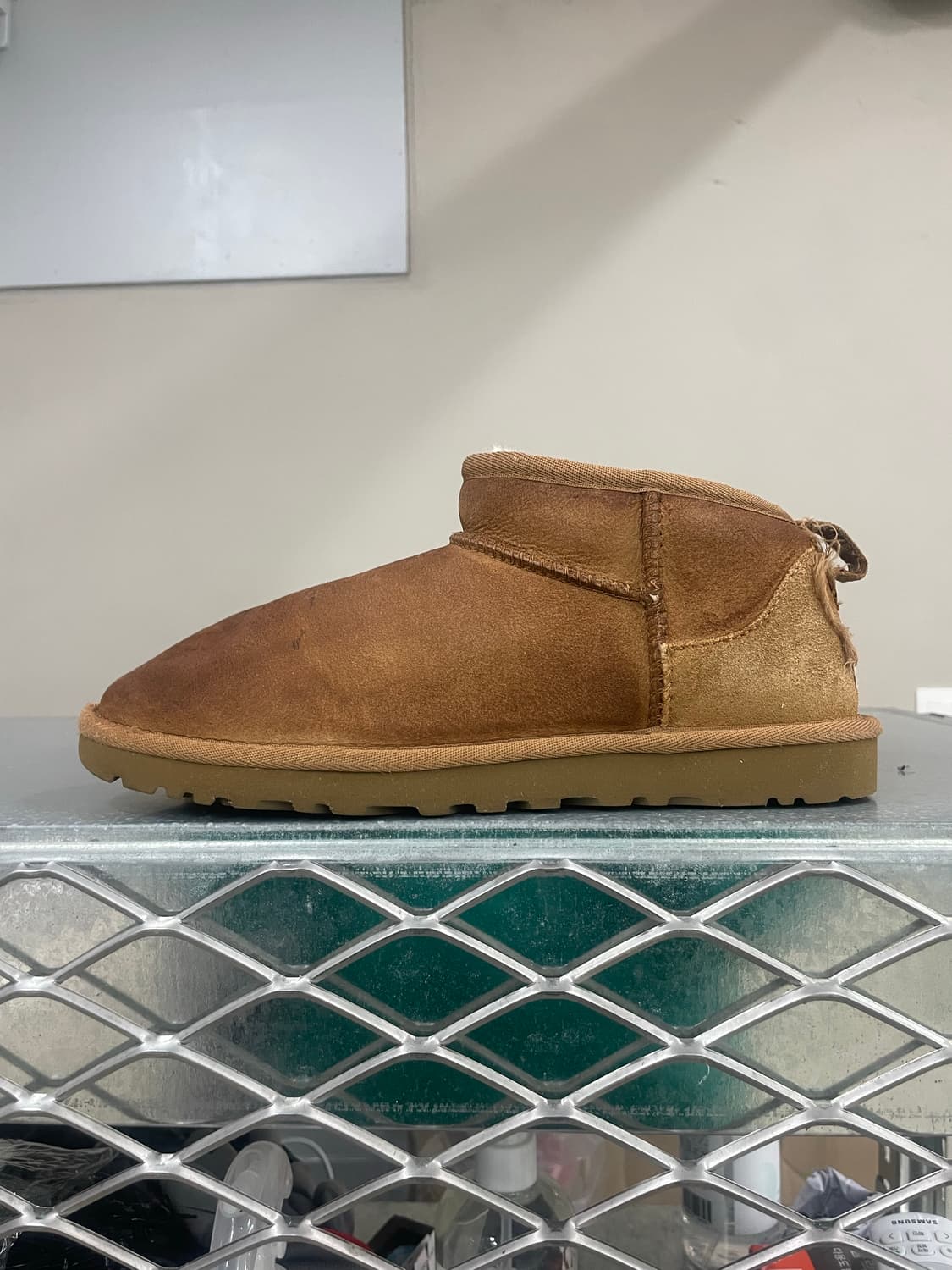 어그 울트라 미니 체스트넛 260 상품이미지1