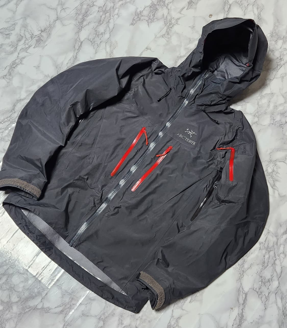 아크테릭스 알파 sv 파일럿 그레이 바람막이 후드 자켓 상품이미지3