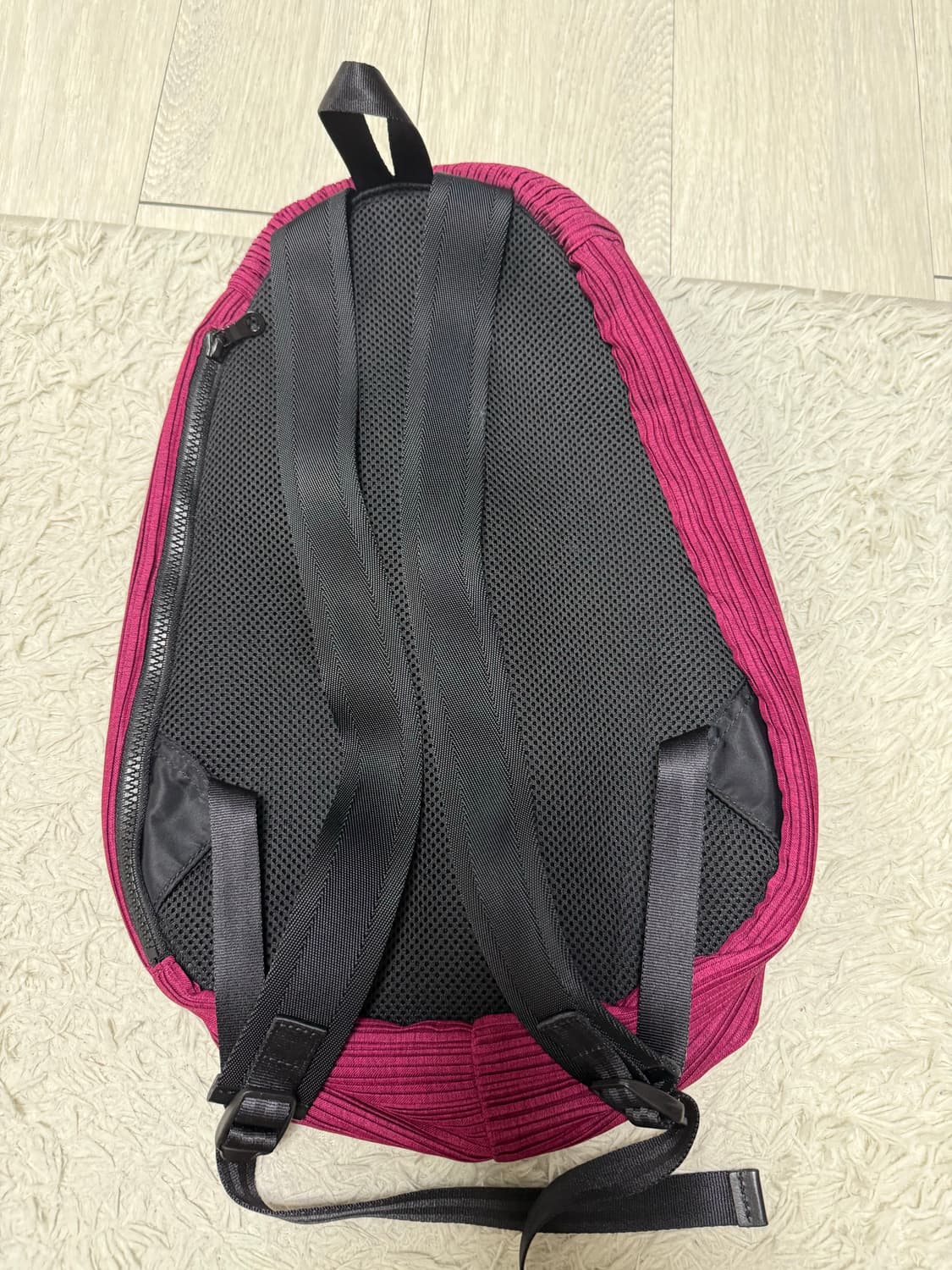 (OS)이세이미야케 플리츠플리츠 백팩 상품이미지2