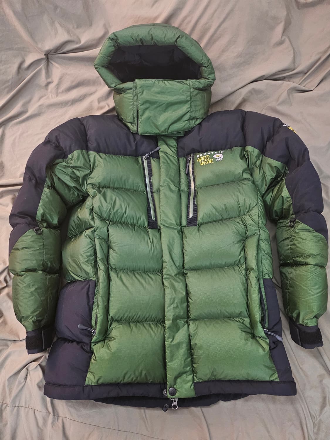 마운틴하드웨어 마하 리드캐스트1 정글 100L 판매합니다 상품이미지1