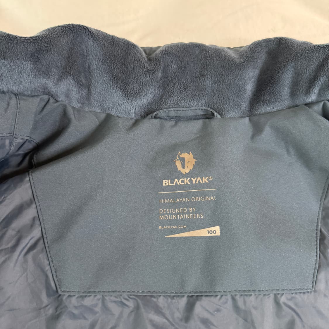 블랙야크 신형 구스다운 경량패딩 L 상품이미지4