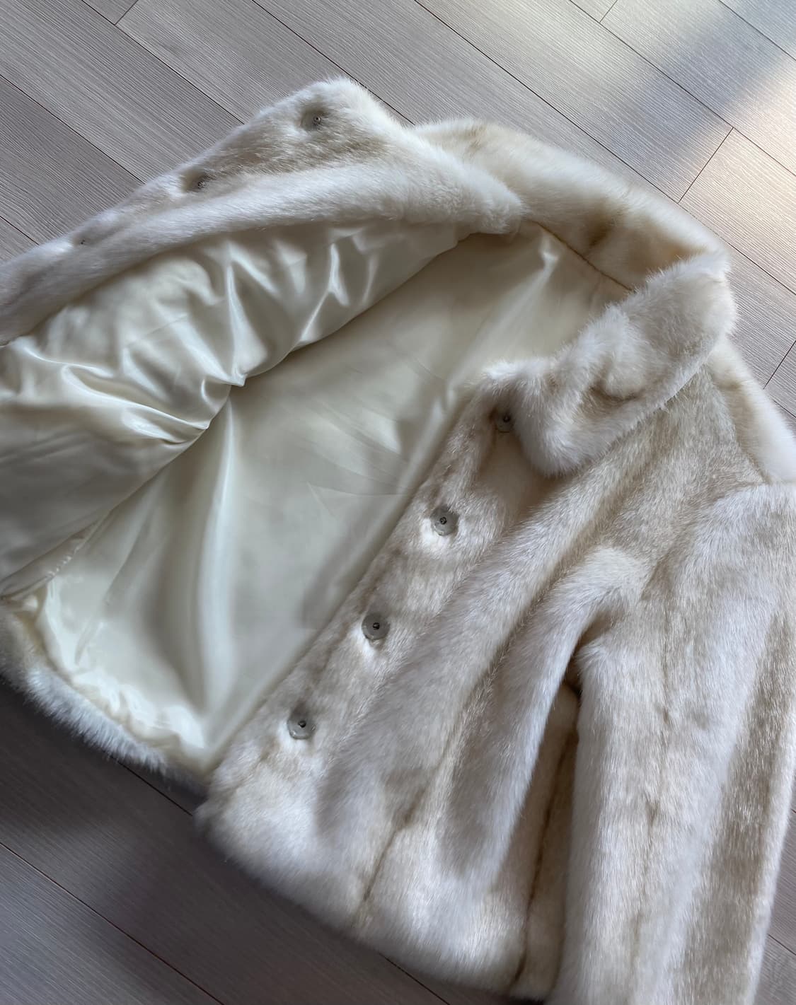 화이트 크롭 퍼자켓 상품이미지4