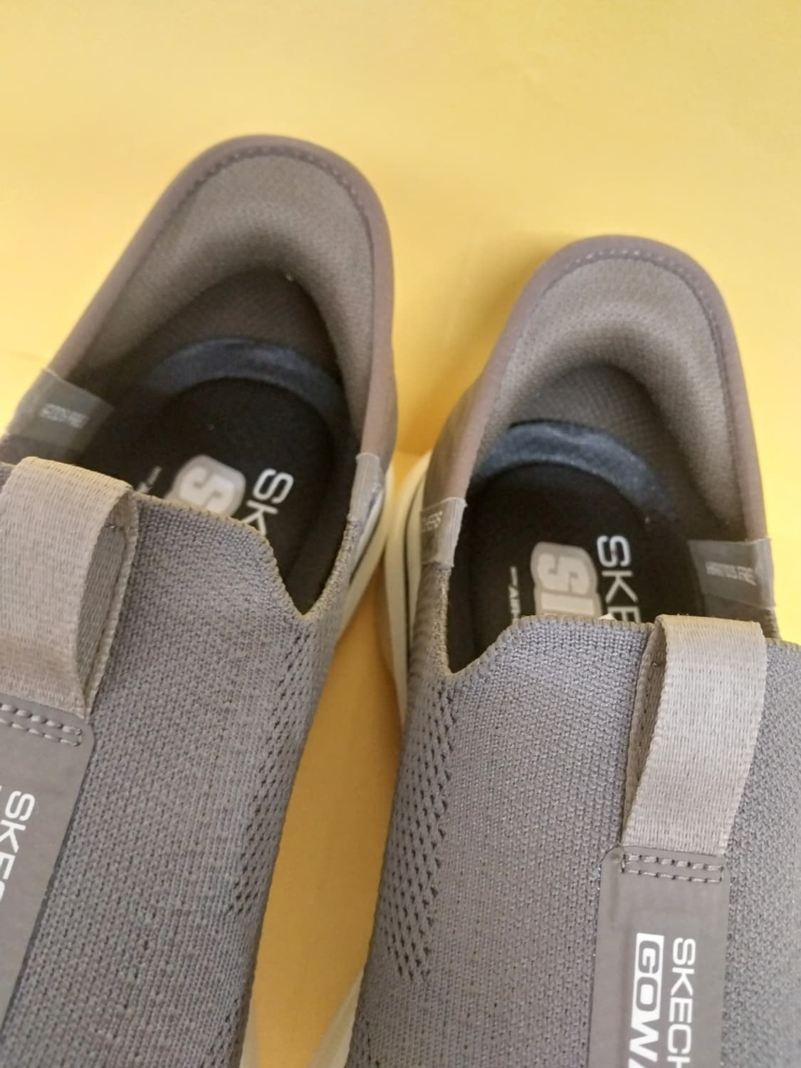 남성 스케쳐스 고위크7 슬립인스 슬립온, 스니커즈 (255) 상품이미지5