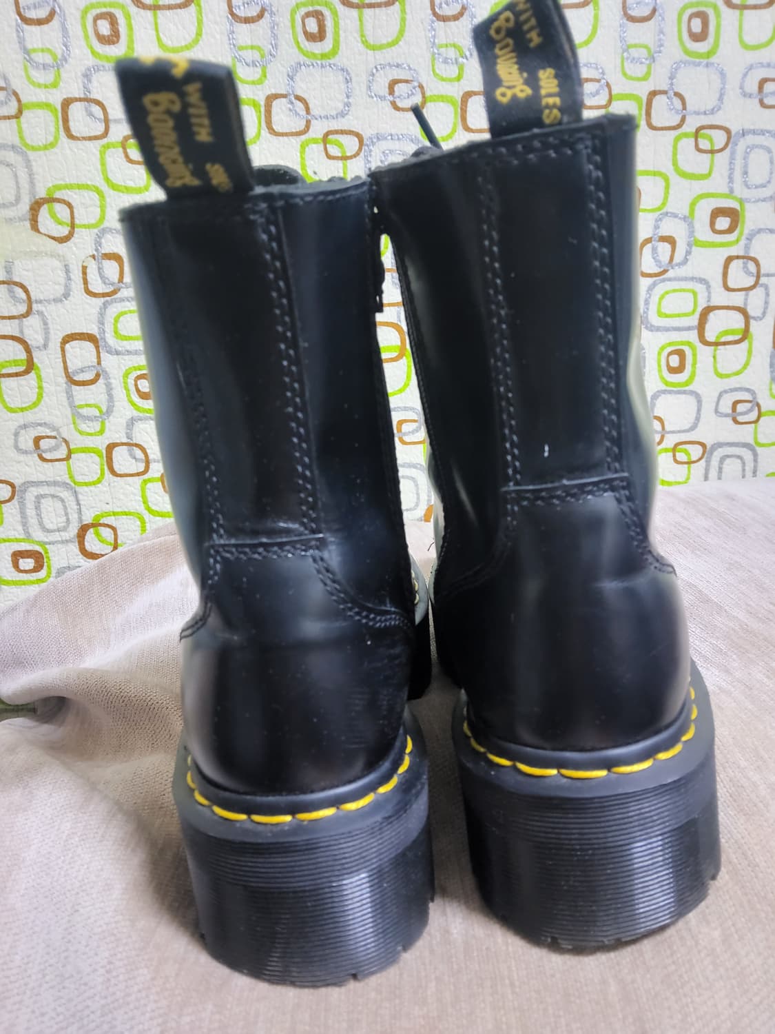 닥터마틴 8홀 제이든 부츠 240사이즈  상품이미지4