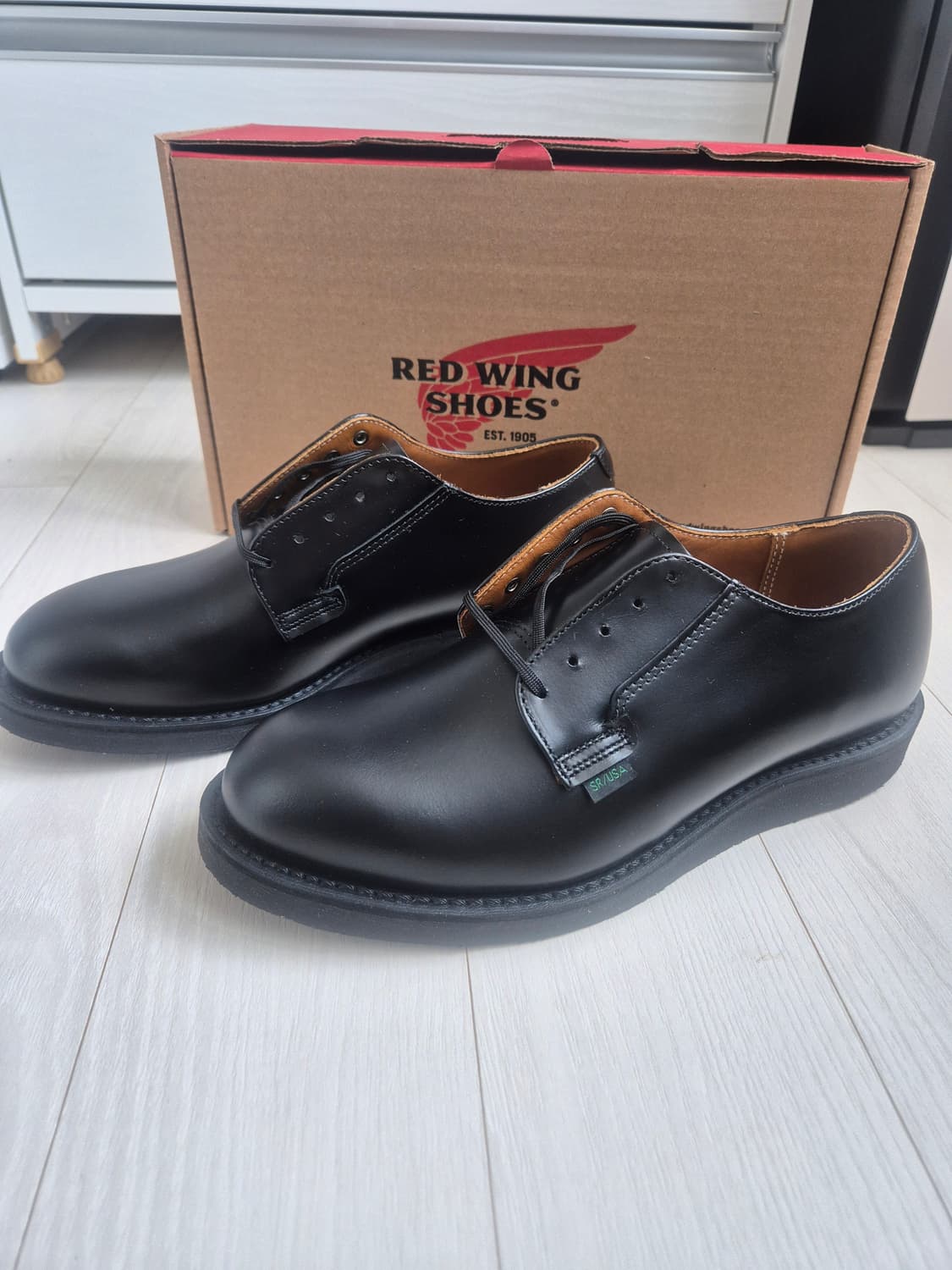 레드윙 포스트맨 새상품 7.5 255 상품이미지1