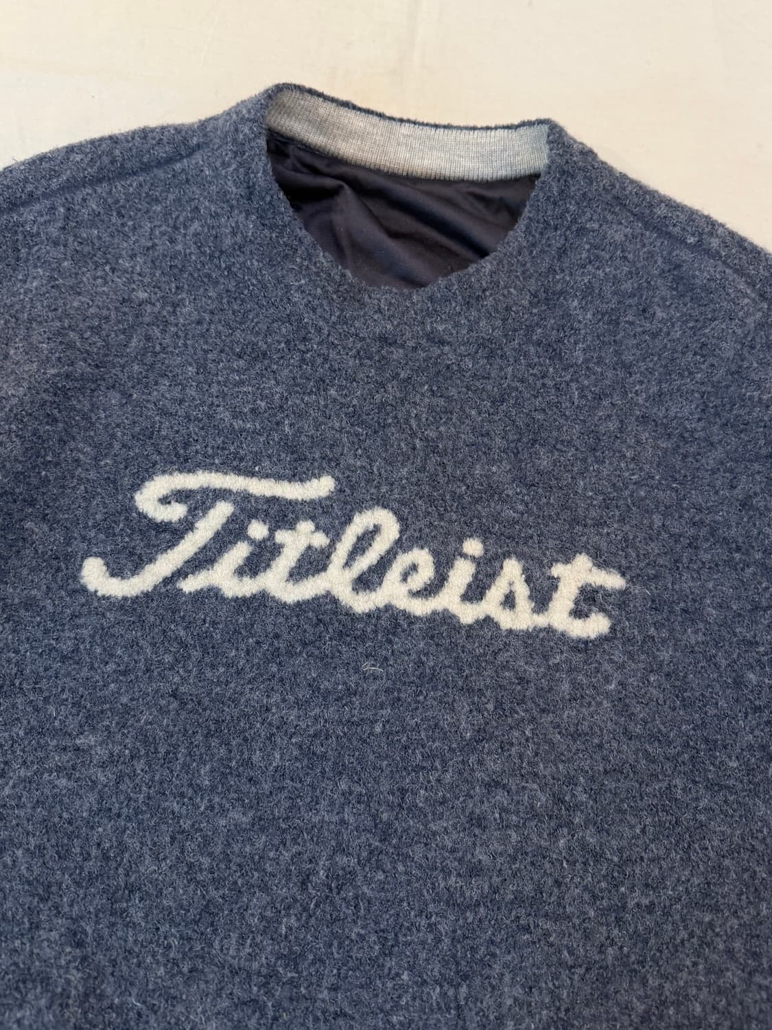 타이틀리스트 남성 울 혼방 방풍 니트 네이비 상품이미지2