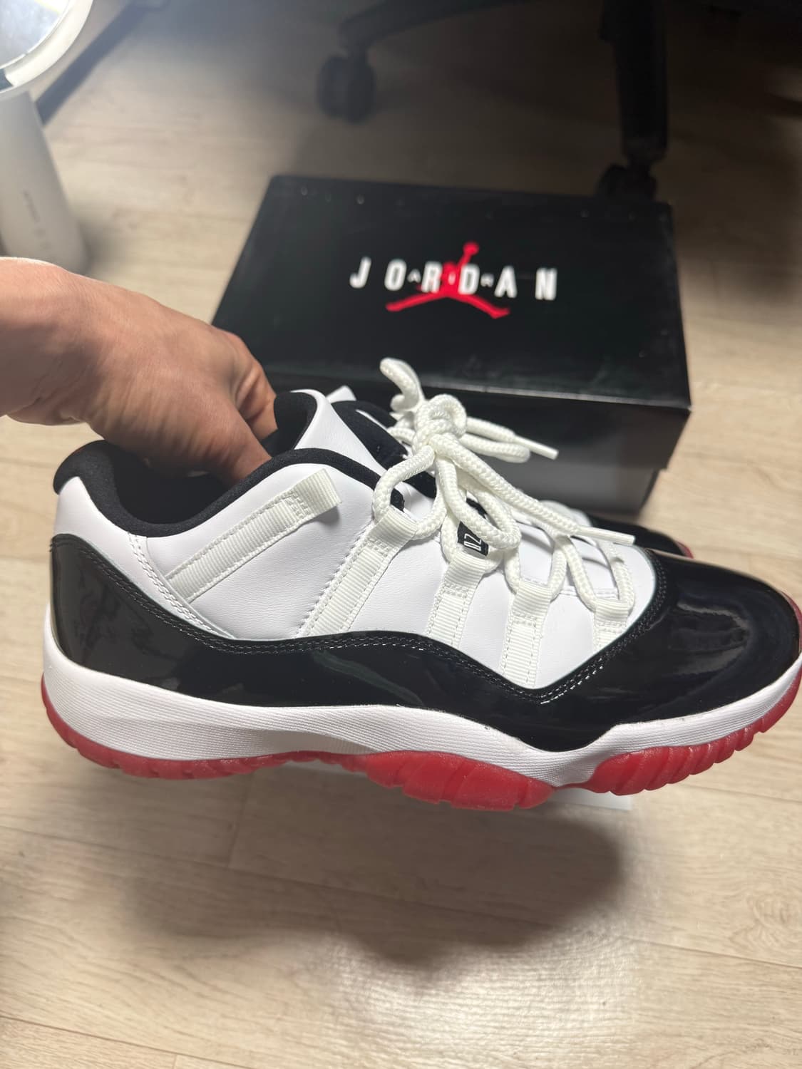 조던 콩코드로우 브레드 (265mm) 팝니다 상품이미지2