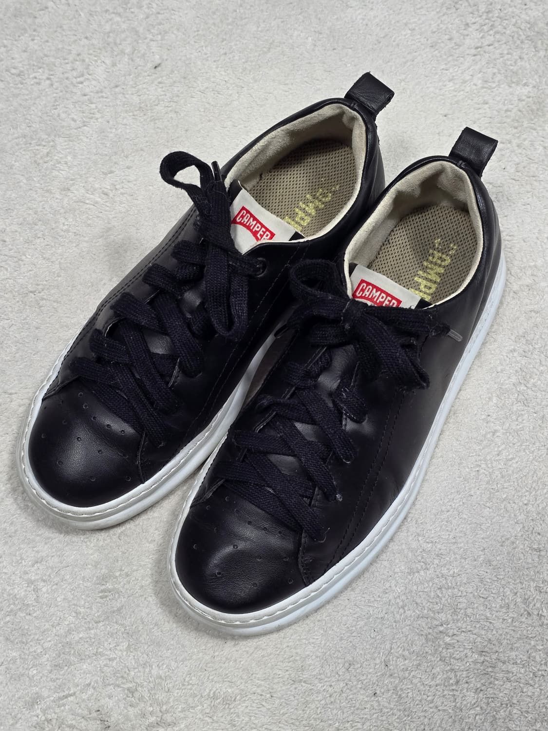 Camper 캠퍼 블랙 레더 스니커즈 41사이즈 상품이미지1