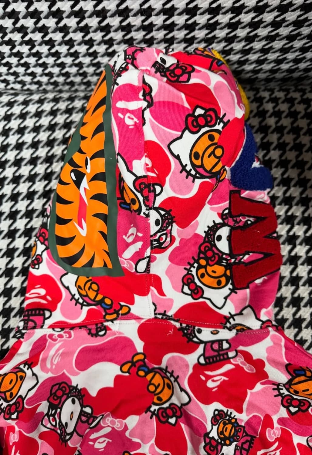 폐업맞이 키티 베이프 후드집업 팝니다  상품이미지2