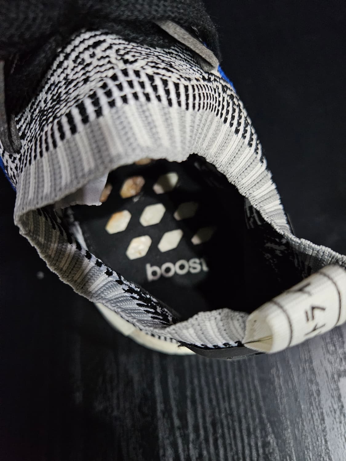 아디다스 NMD R1 프라임니트 블랙 남성 285 런닝화 스니커즈  상품이미지4