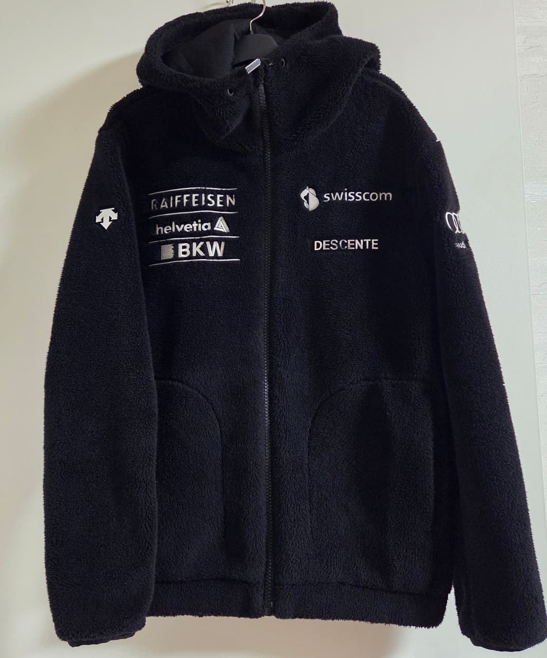 데상트 스위스 아우디 스폰서 쉐르파 플리스 집업 상품이미지1