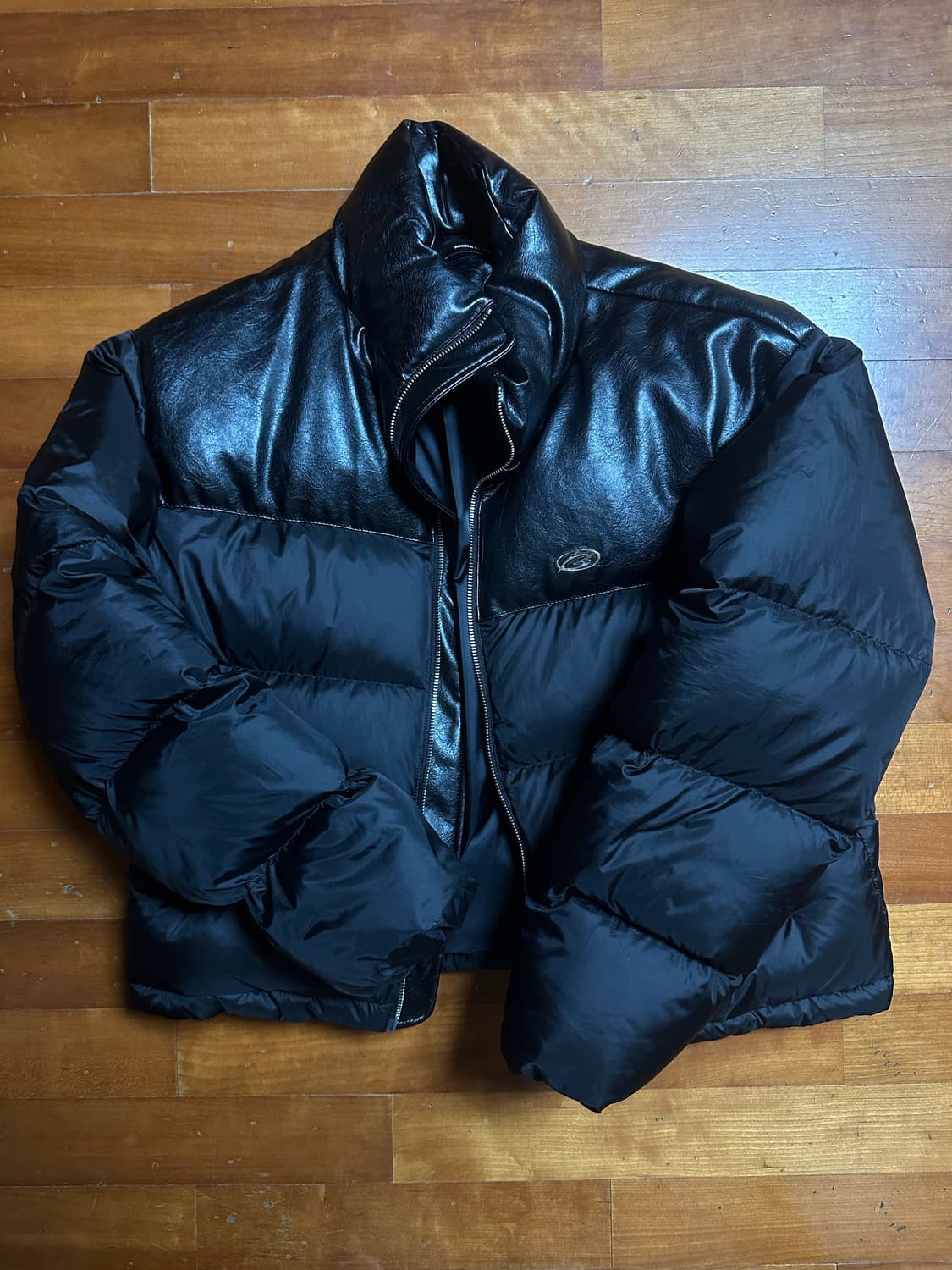 모어댄블랙 로고 믹스 패딩 상품이미지6