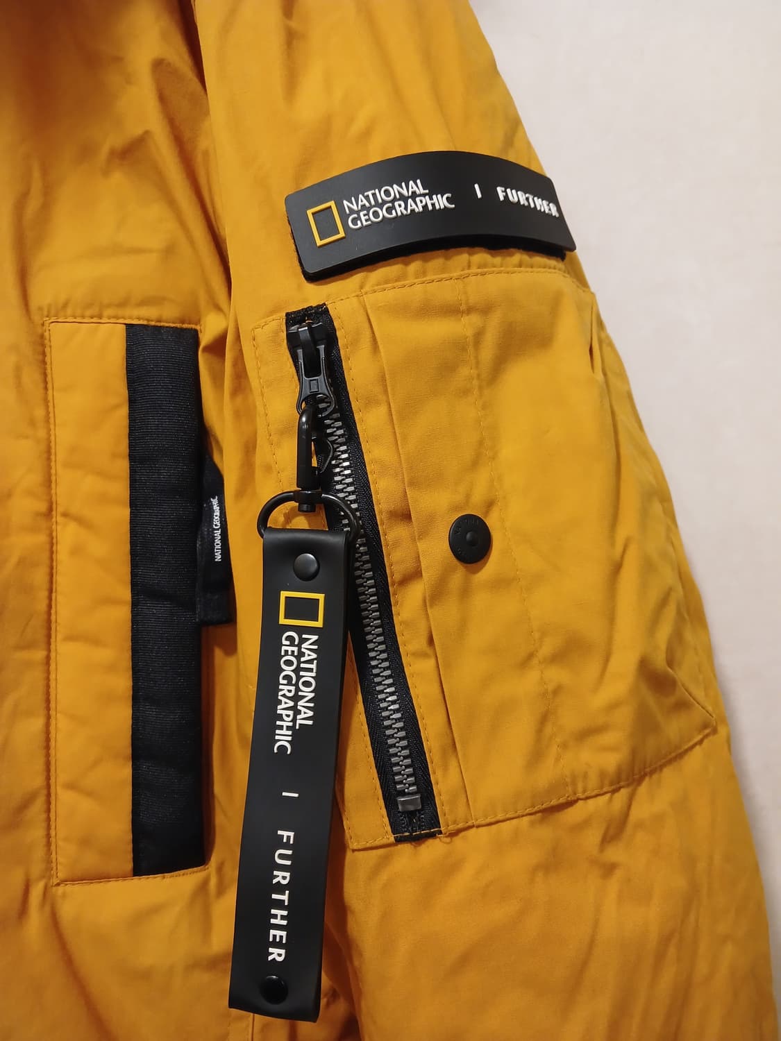 내셔널지오그래픽 정품 남성 패딩 95 (M) 사이즈 상품이미지7