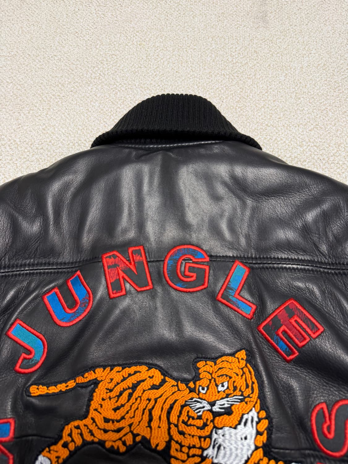 겐조 X H&M 정글 프린트 레더 자켓 상품이미지4