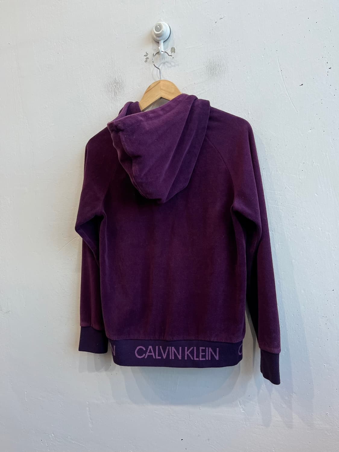 캘빈클라인 벨벳 후드집업 우먼즈 상품이미지3