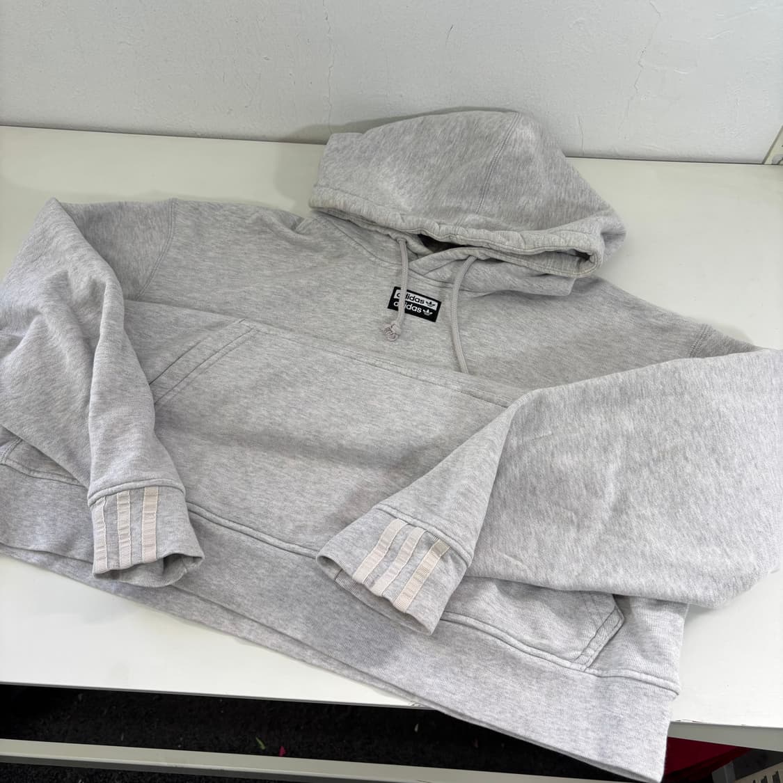 2XL-3XL 아디다스오리지날 멜란지그레이 가슴로고 스웻후드티 상품이미지3