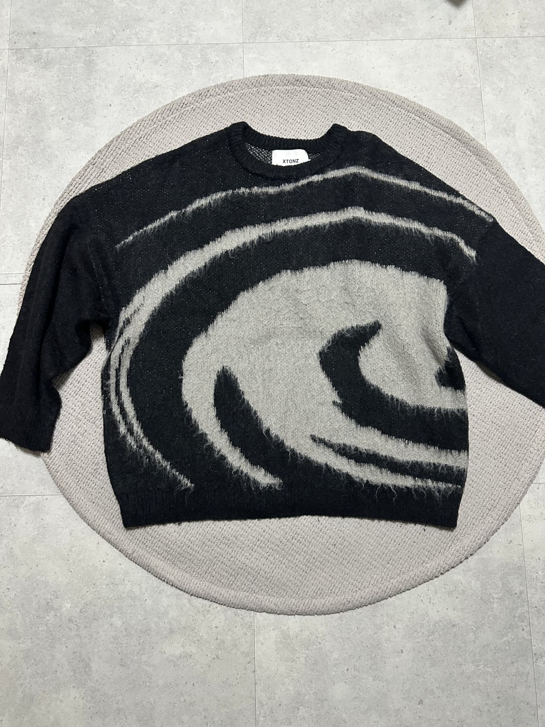 엑스톤즈 니트 상품이미지1