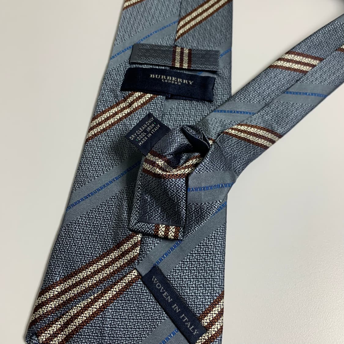 버버리(BURBERRY) 스트라이프 명품넥타이 로고플레이 A+등급 상품이미지7