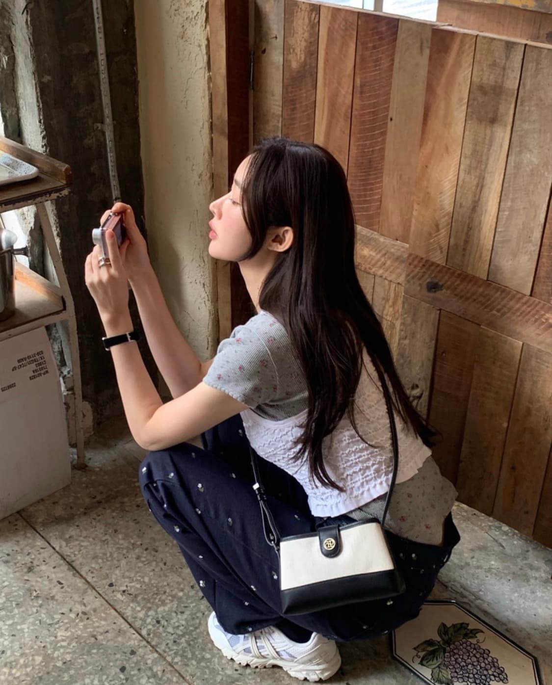 그로브 23SS NIKI DENIM PANTS 브라운 상품이미지1