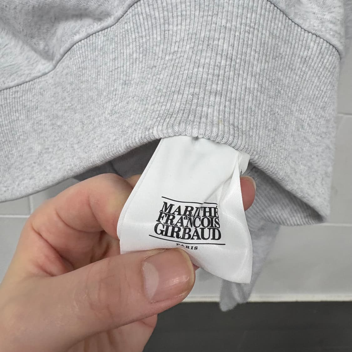 마리떼프랑소와저버 크롭 맨투맨 상품이미지5