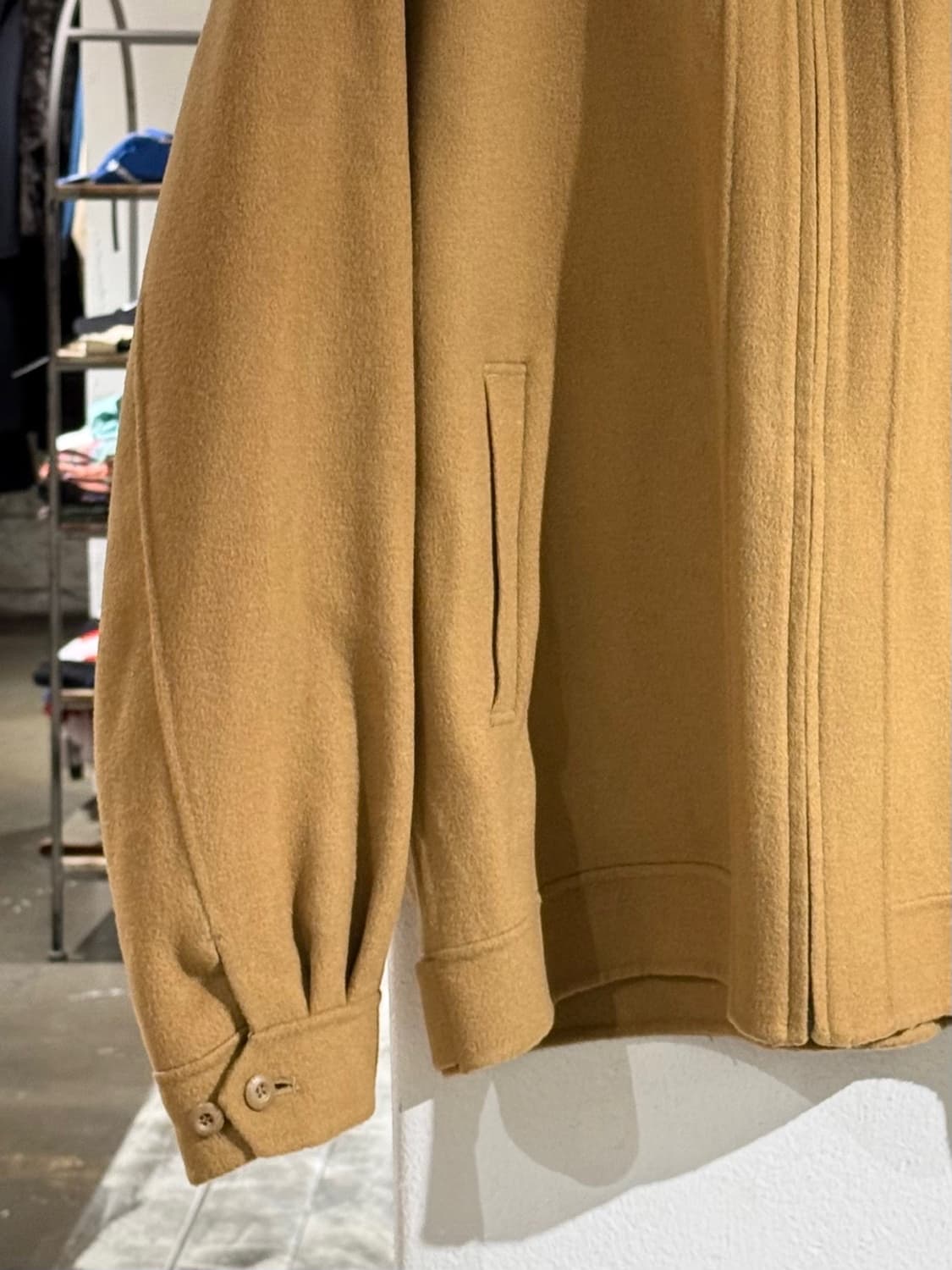 발렌시아가 브라운 퍼 카라 숏 해링턴 자켓 상품이미지4