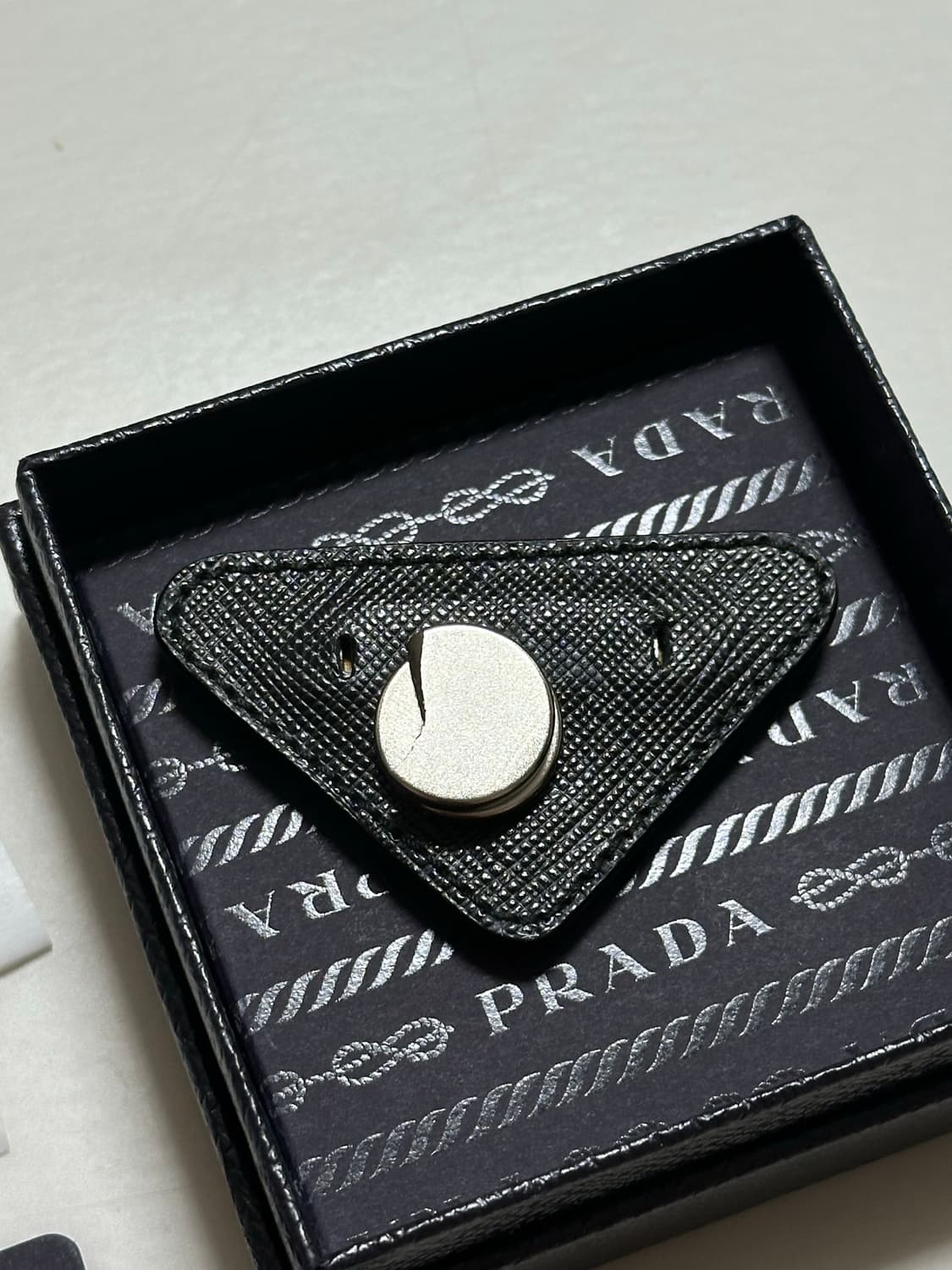 프라다 브로치 상품이미지3