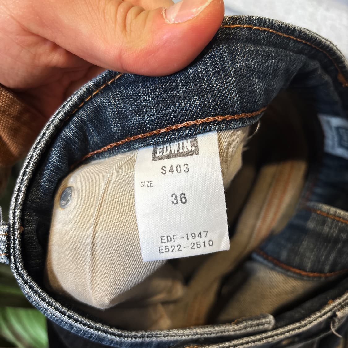 EDWIN 에드윈 스트레이트 인디고 데님팬츠 세로 슬럽 페이드 디테일 상품이미지8