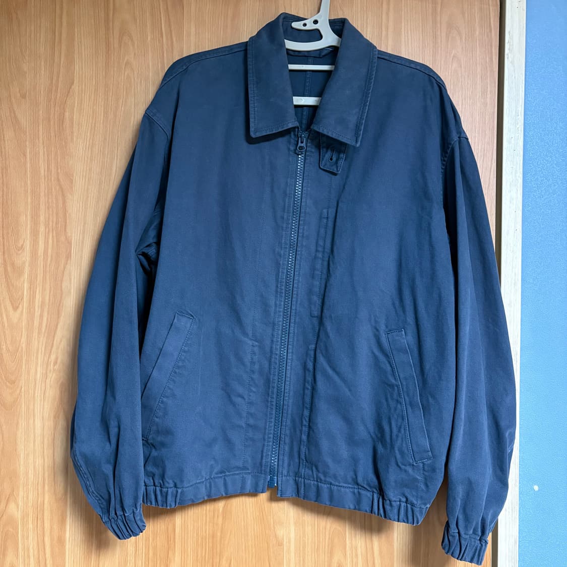 유니클로u 24ss 집업블루종 68 blue 상품이미지2