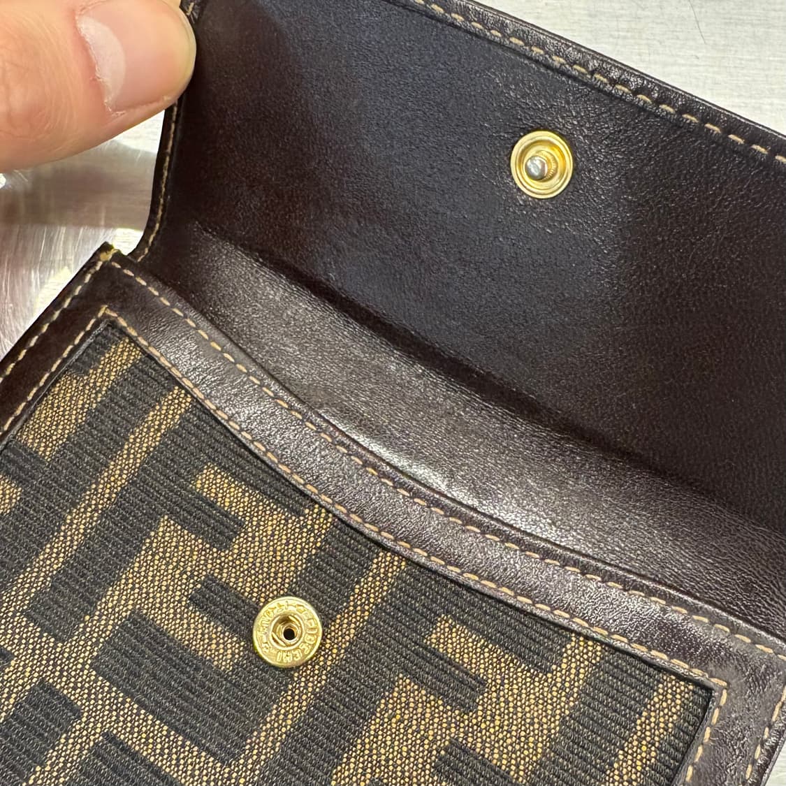 펜디 모노그램 주카 캔버스 지갑 상품이미지4