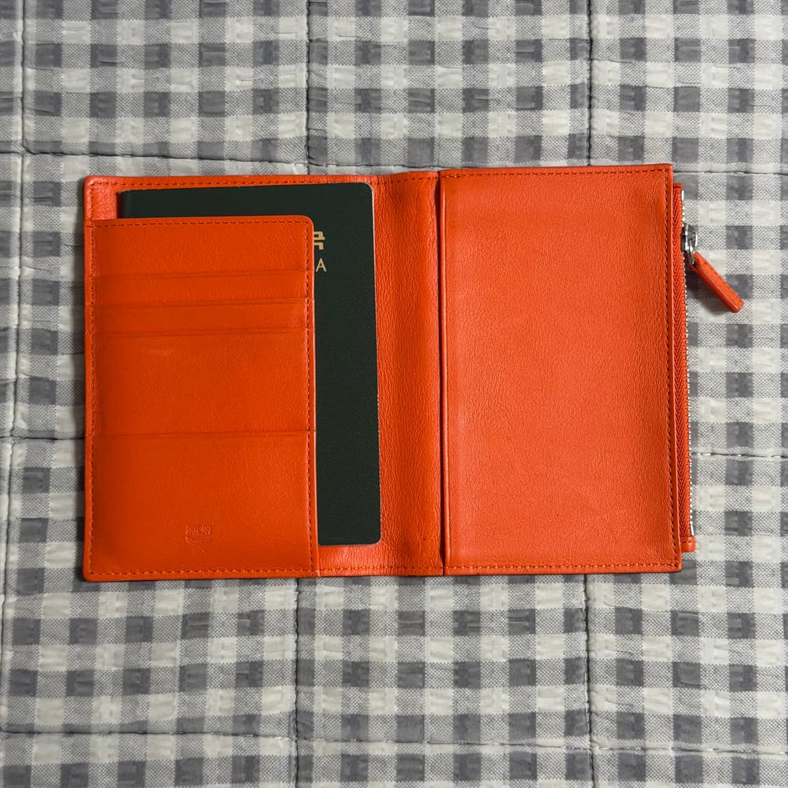 (OS) MCM 엠씨엠 여권 지갑  상품이미지5